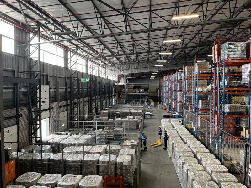 To Let commercial Property for Rent in Montague Gardens Western Cape